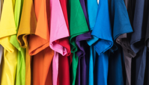 Read more about the article Kaos Combed vs Kaos Carded: Apa Bedanya dan Mana yang Lebih Bagus?Keyword: kaos combed